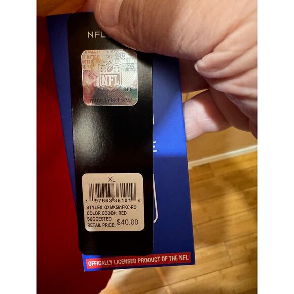 NWT Chiefs NFL Tank Top XL Ultra Game Red Black Sleeveless Streetwear Fan - Picture 5 of 6